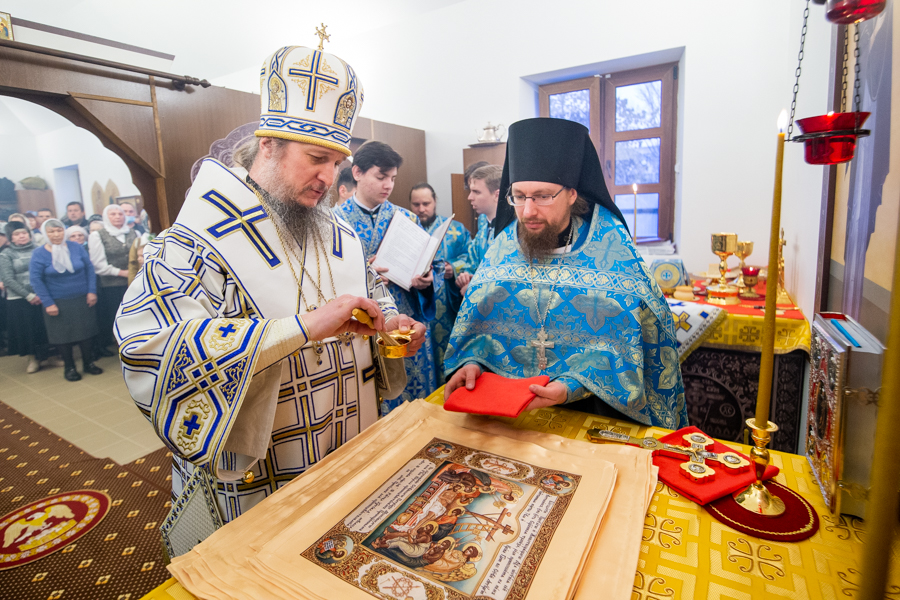 Церковь для каждого. Роженица Церковь. Пахомий Великий фото.